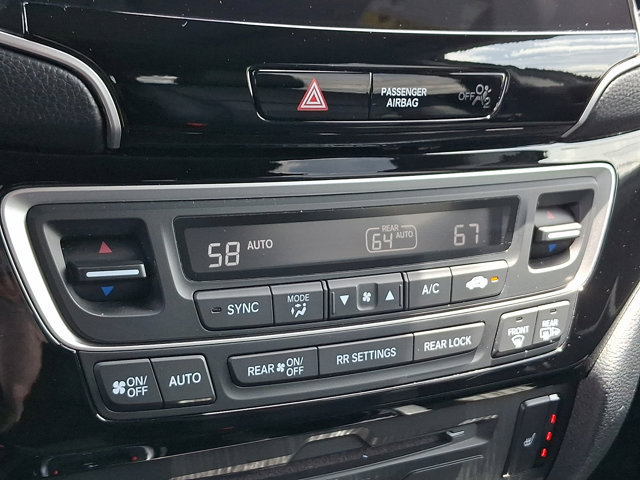 Used 2021 Honda Pilot Touring image 18