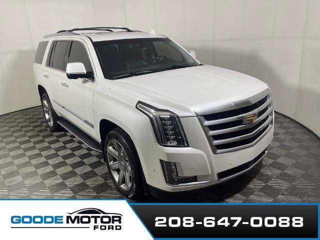 Used 2019 Cadillac Escalade Premium Luxury AWD/4WD image 1