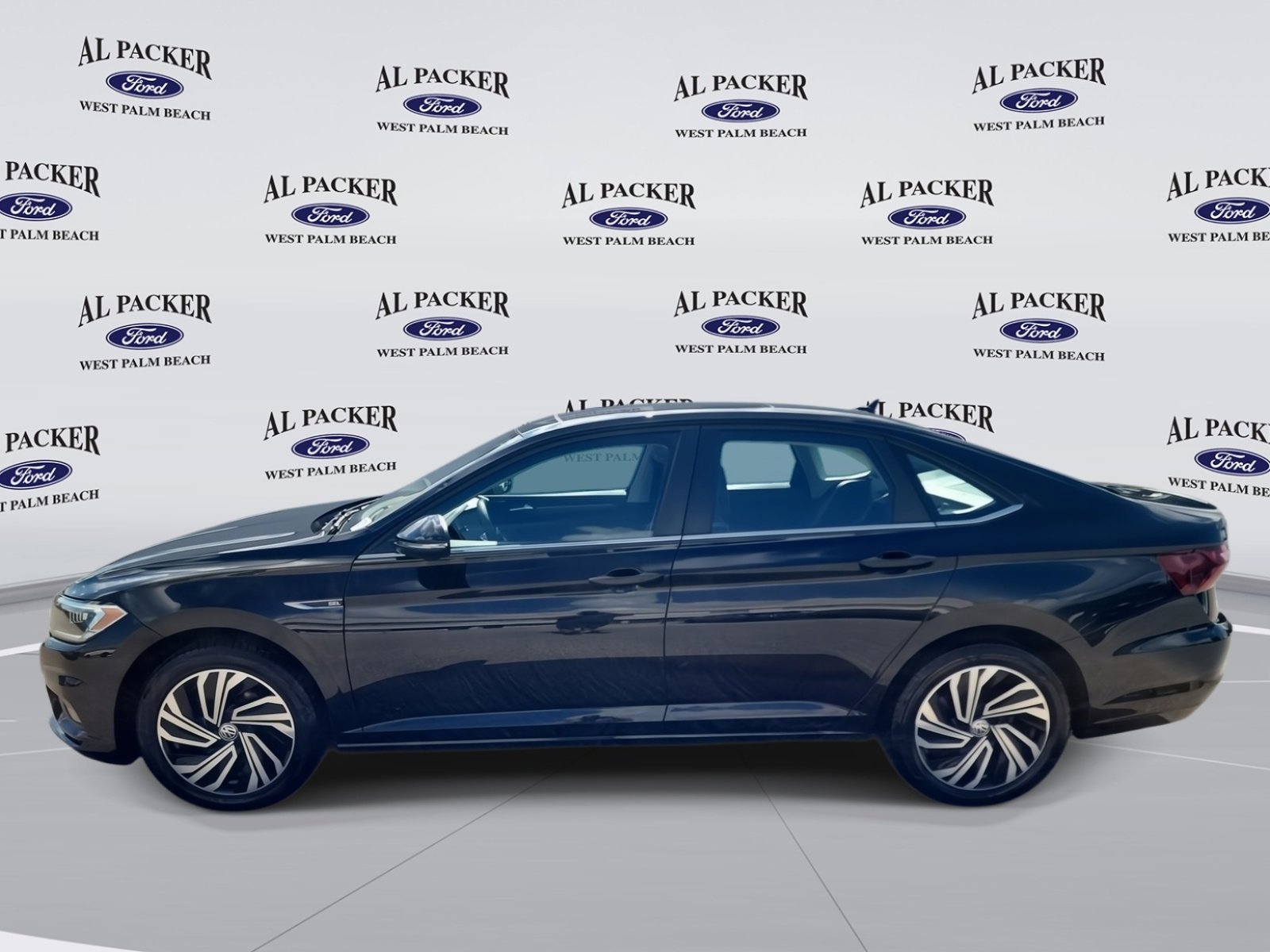 Used 2020 Volkswagen Jetta SEL Premium image 2