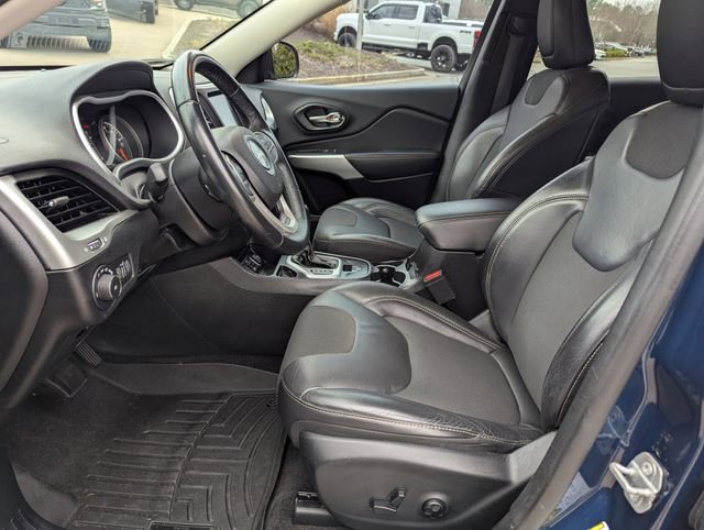 Used 2018 Jeep Cherokee Latitude Plus image 19