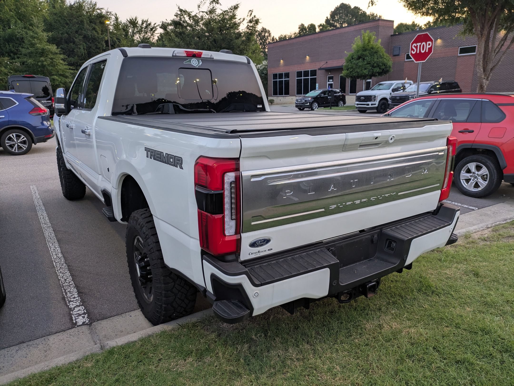 Certified 2026 Ford F250 Platinum w/ Platinum Plus Package AWD/4WD image 4