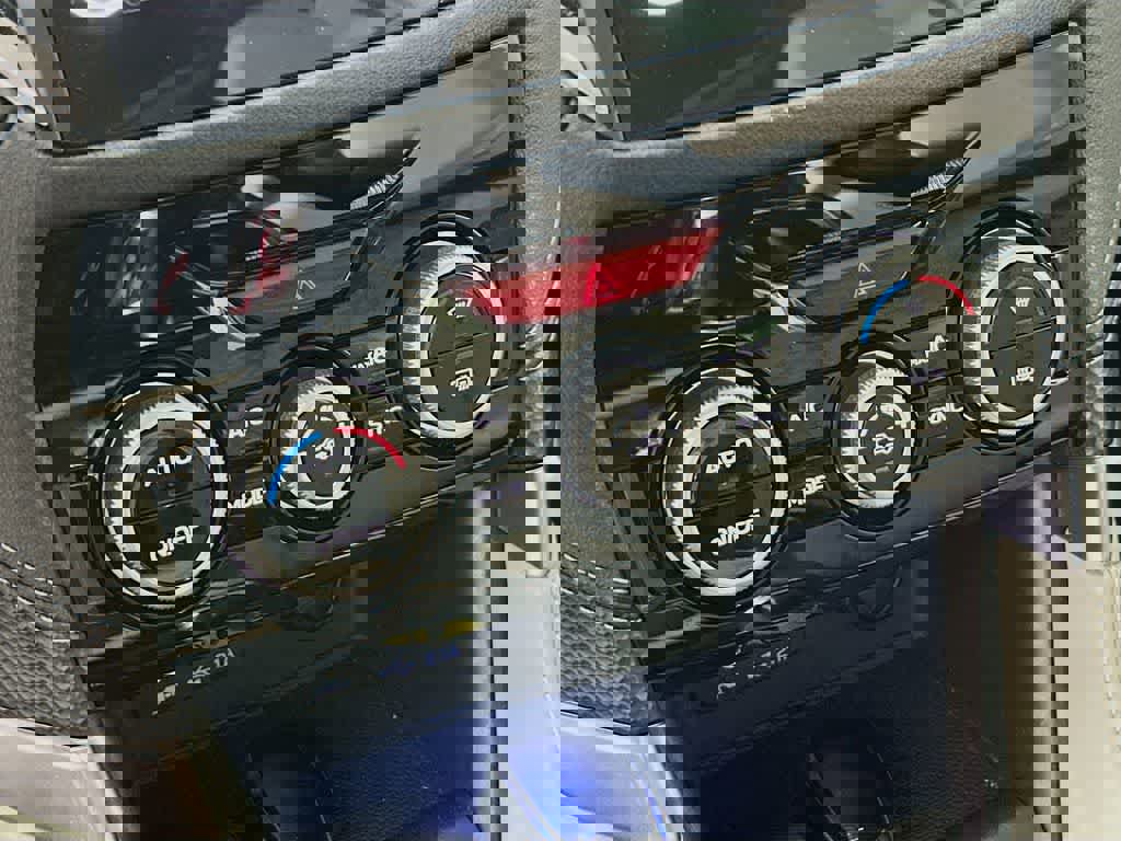 Used 2023 Subaru Forester Limited image 21