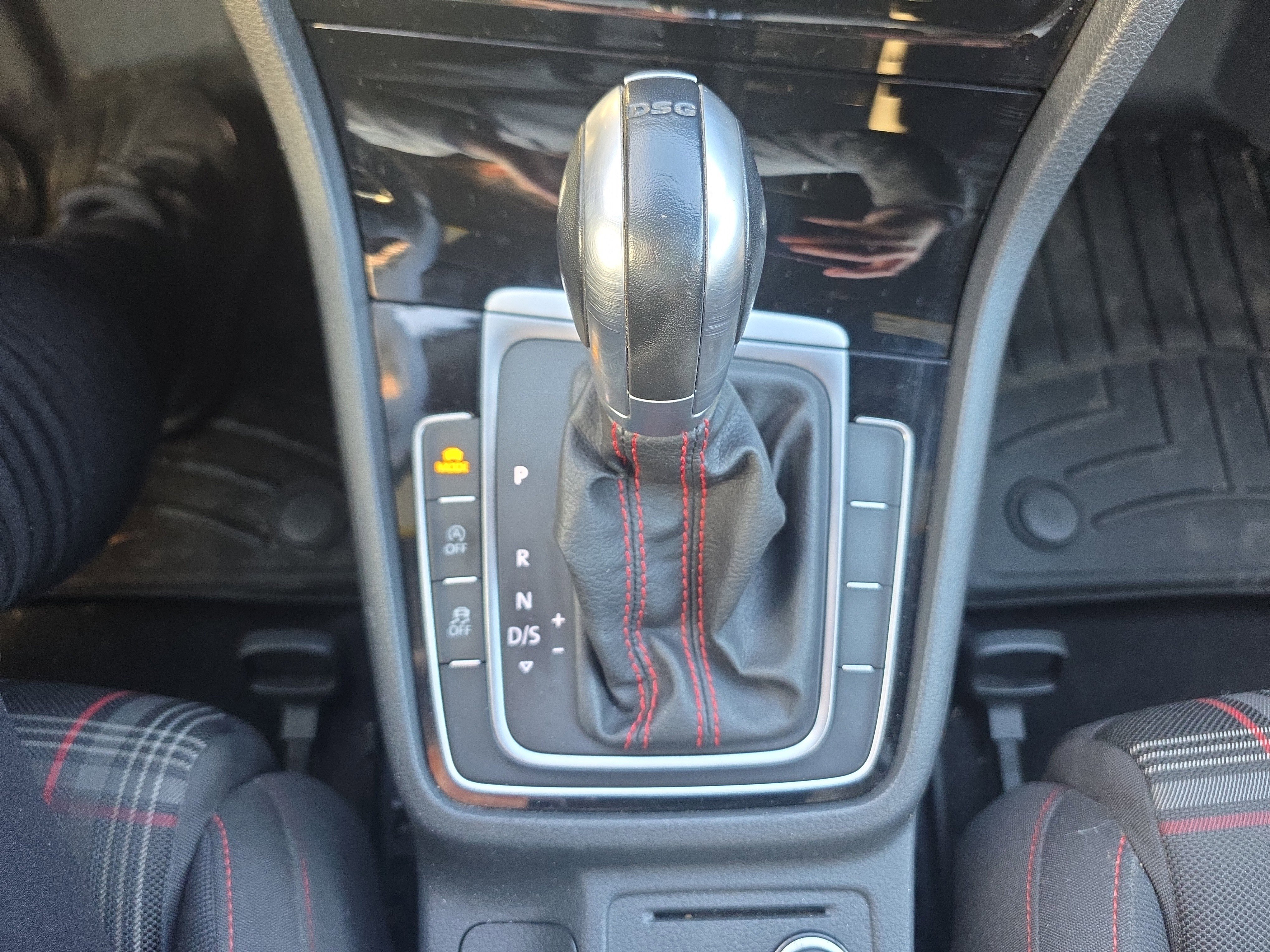 Used 2018 Volkswagen GTI S image 37