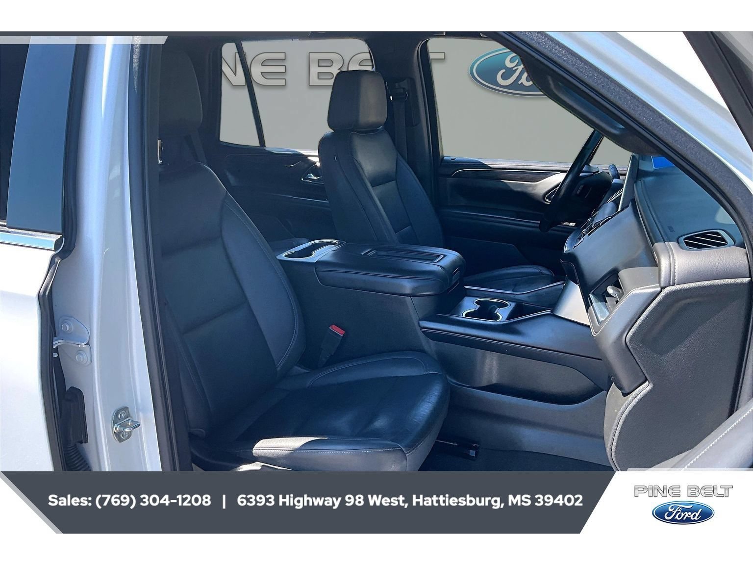 Used 2022 Chevrolet Tahoe LT w/ Luxury Package AWD/4WD image 6