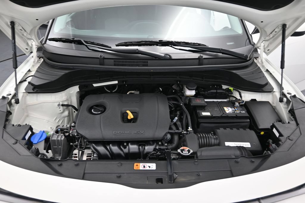 Used 2025 Kia Soul LX w/ LX Technology Package FWD image 11