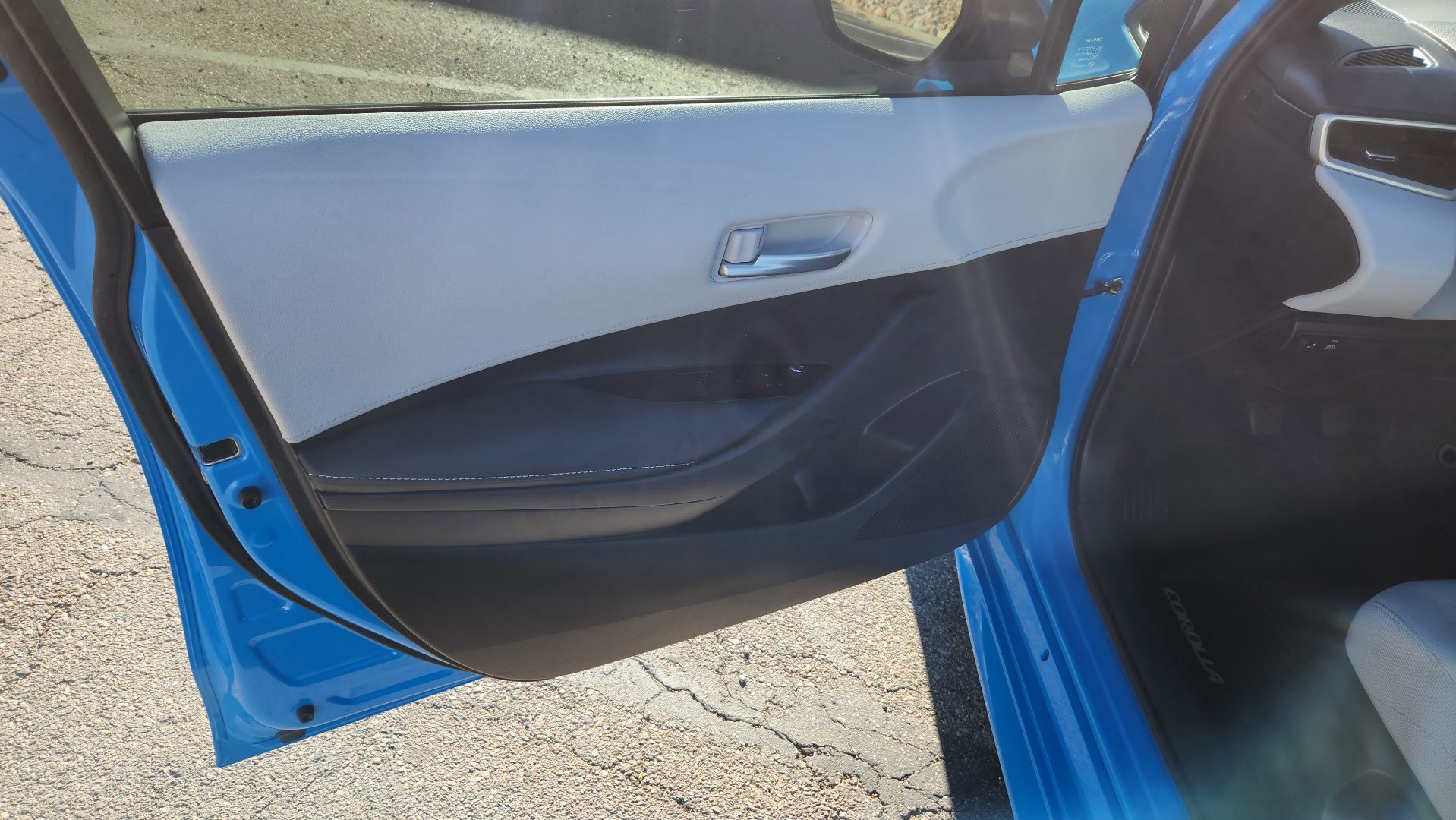 Used 2019 Toyota Corolla SE image 24