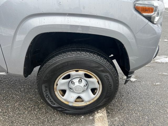 Used 2018 Toyota Tacoma SR5 AWD/4WD image 63