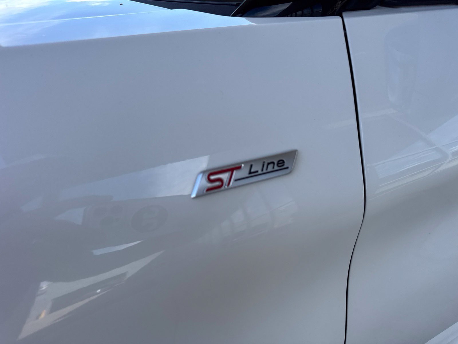 Certified 2025 Ford Explorer ST-Line AWD/4WD image 15