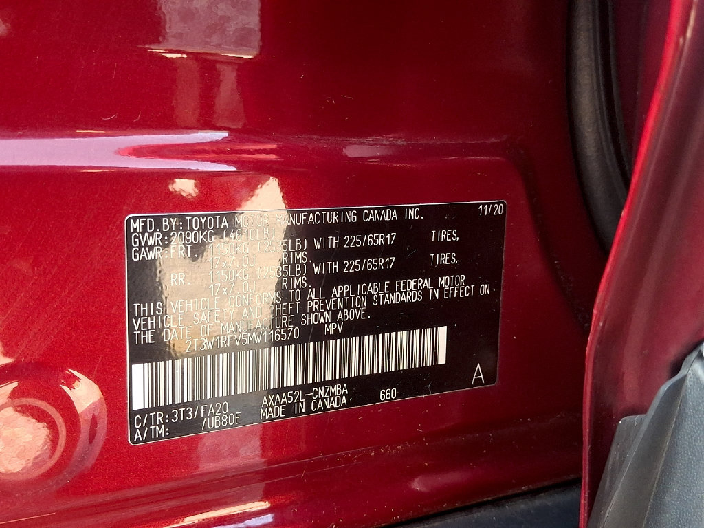 Used 2021 Toyota RAV4 XLE w/ Convenience Package FWD image 26