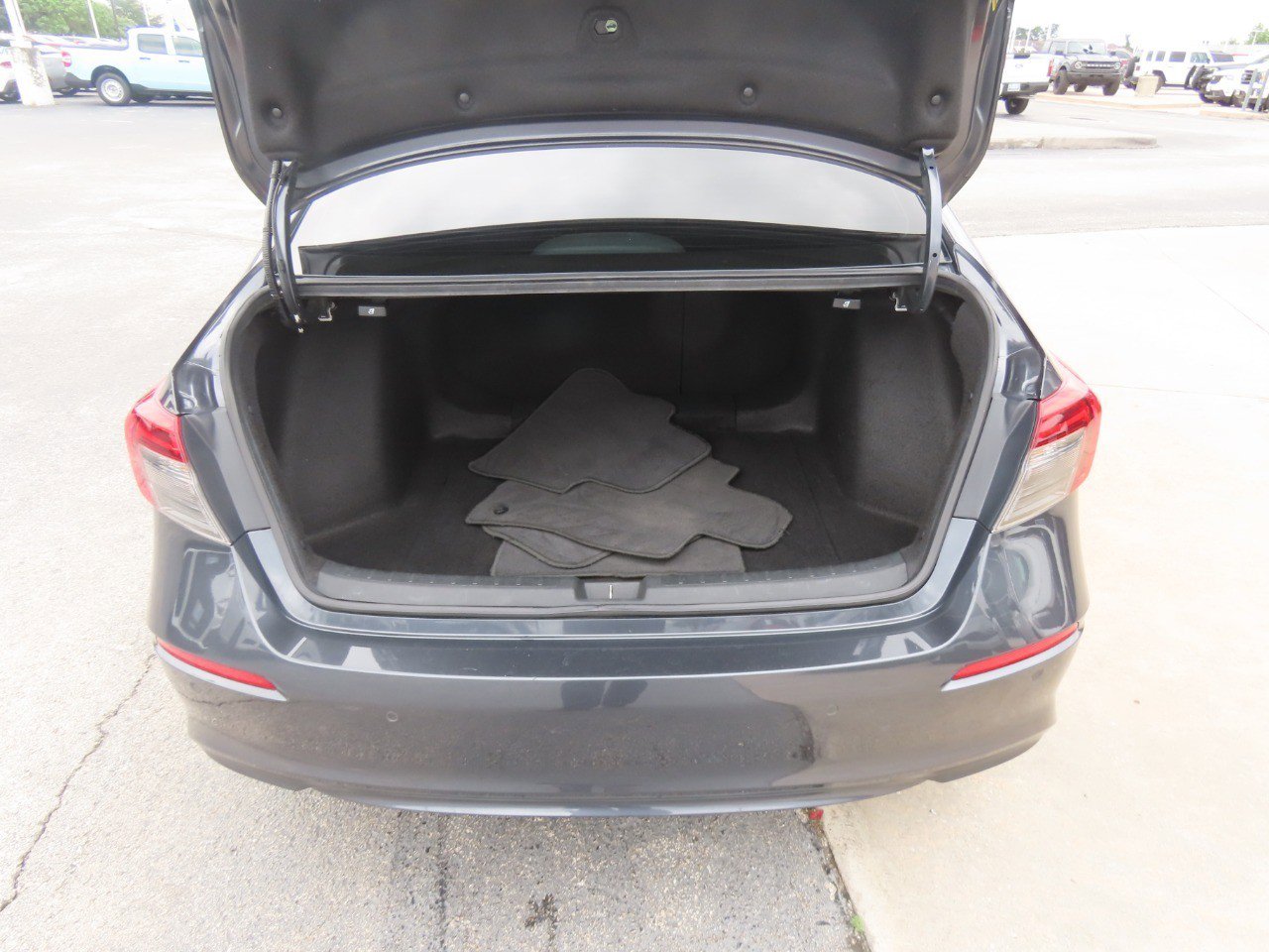 Used 2023 Honda Civic Touring image 14