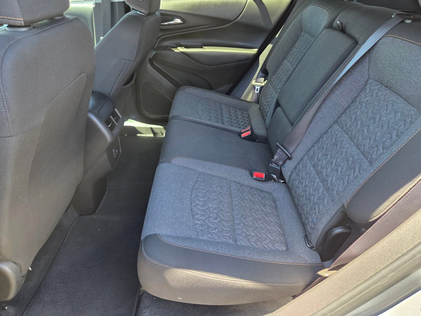 Used 2024 Chevrolet Equinox LT FWD image 11