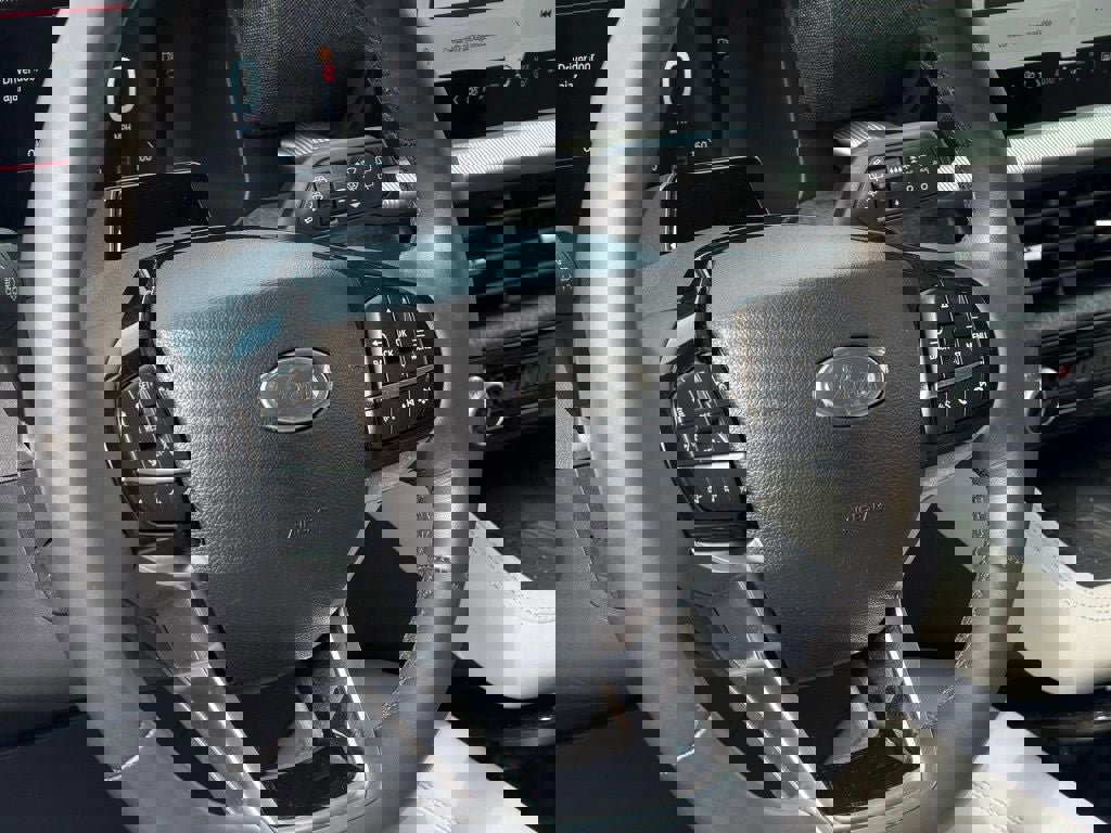 Certified 2025 Ford Explorer Platinum w/ Ultimate Package image 29