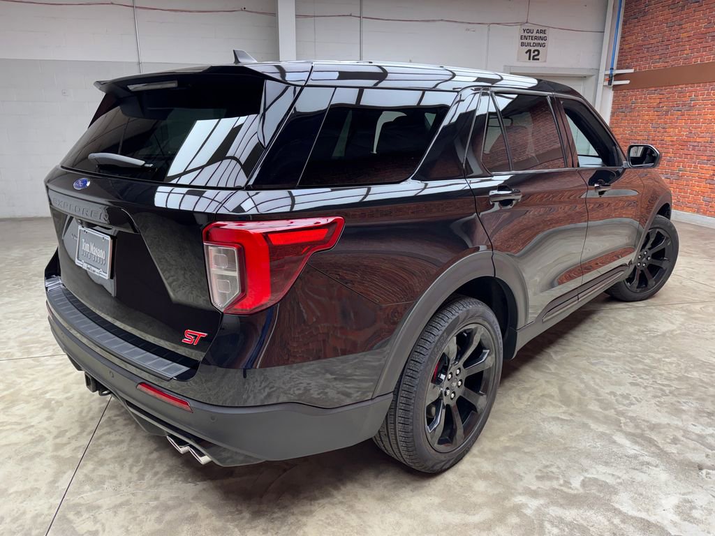 Certified 2022 Ford Explorer ST w/ ST Street Pack AWD/4WD image 5