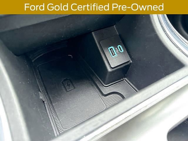Certified 2024 Ford Edge Titanium image 40