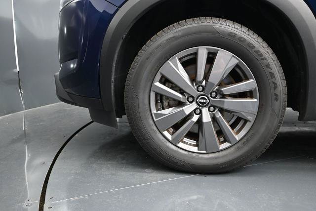 Used 2025 Nissan Pathfinder SV AWD/4WD image 18