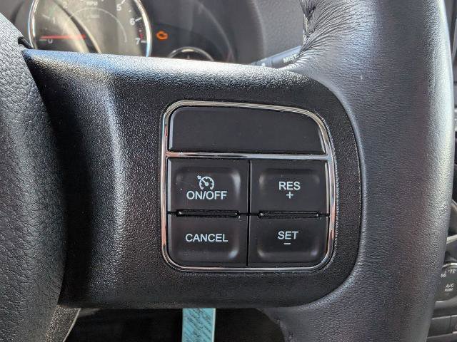 Used 2017 Jeep Wrangler Sahara AWD/4WD image 10