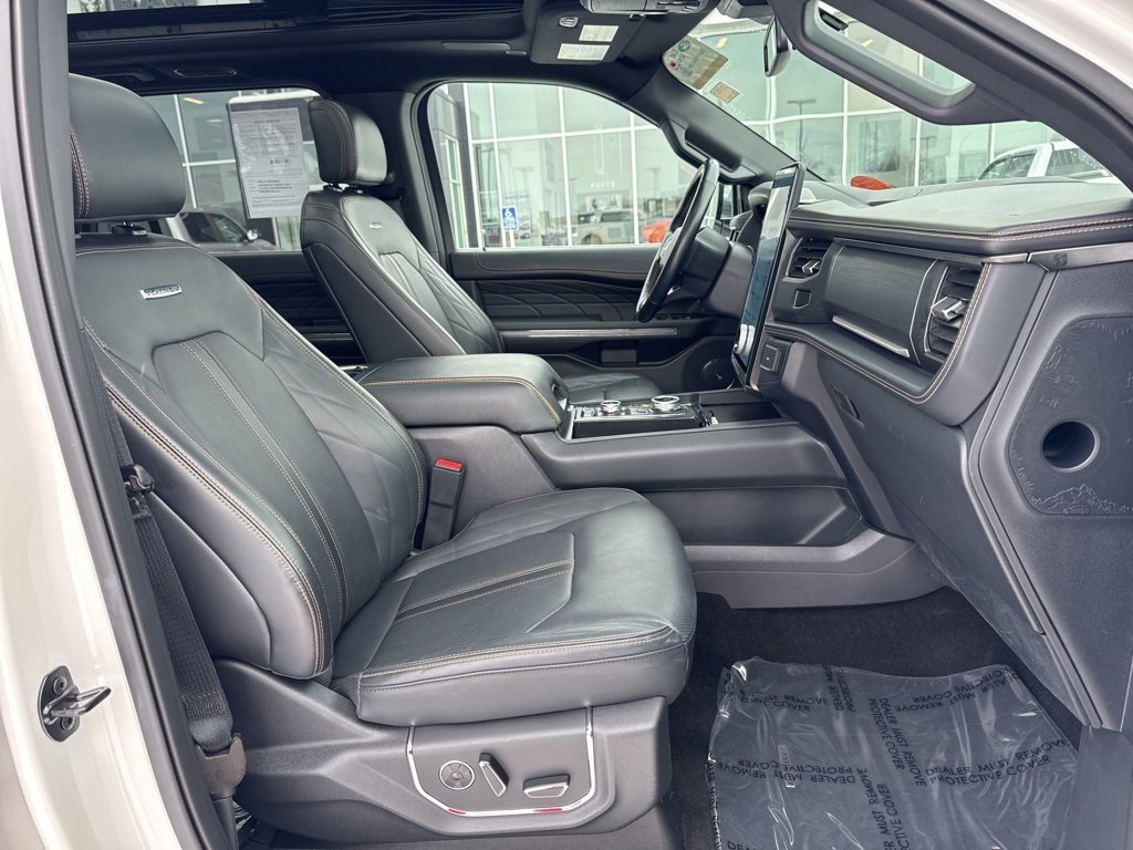 Certified 2023 Ford Expedition Platinum image 29
