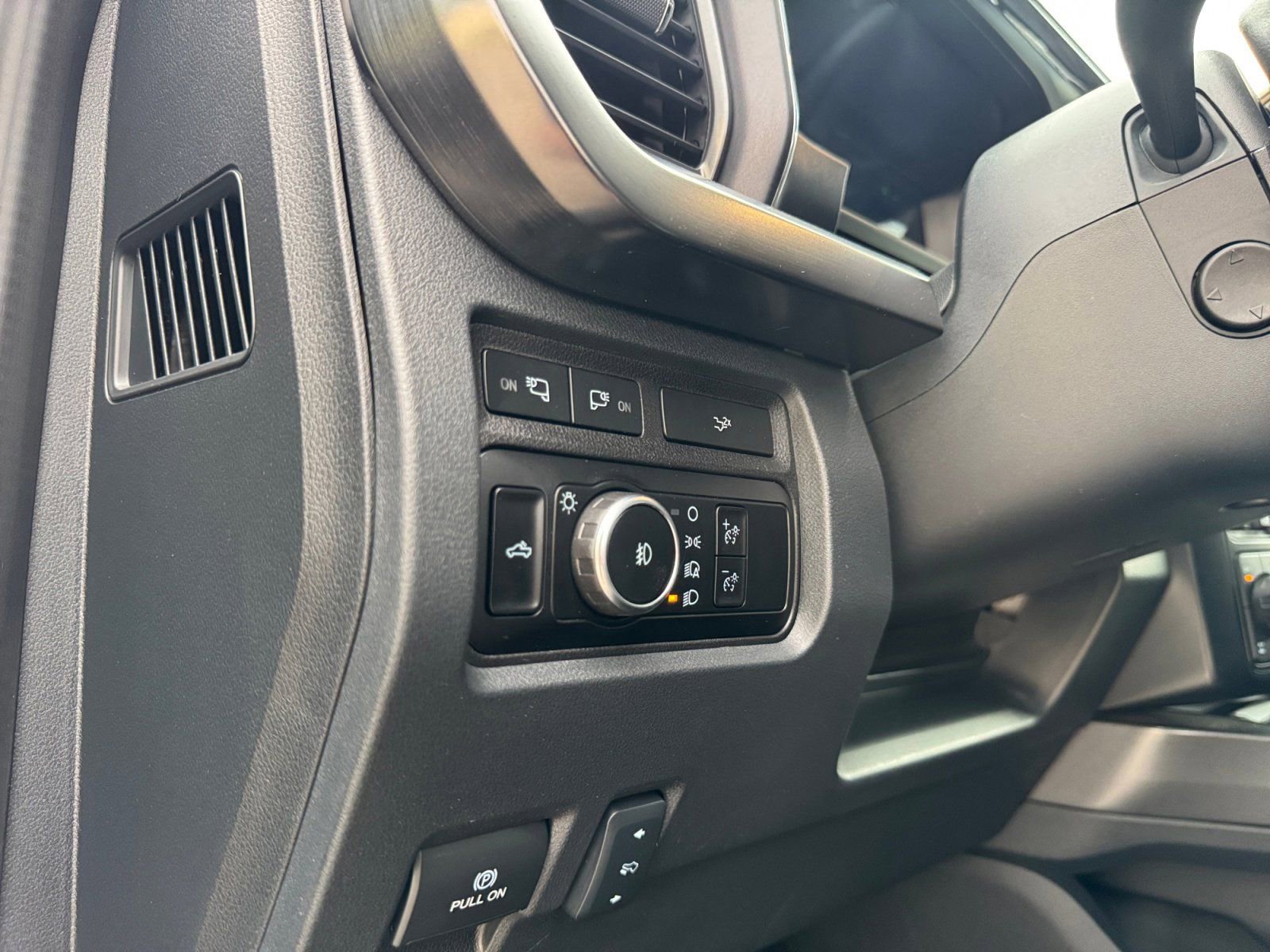 Certified 2023 Ford F250 Lariat w/ Lariat Ultimate Package AWD/4WD image 23