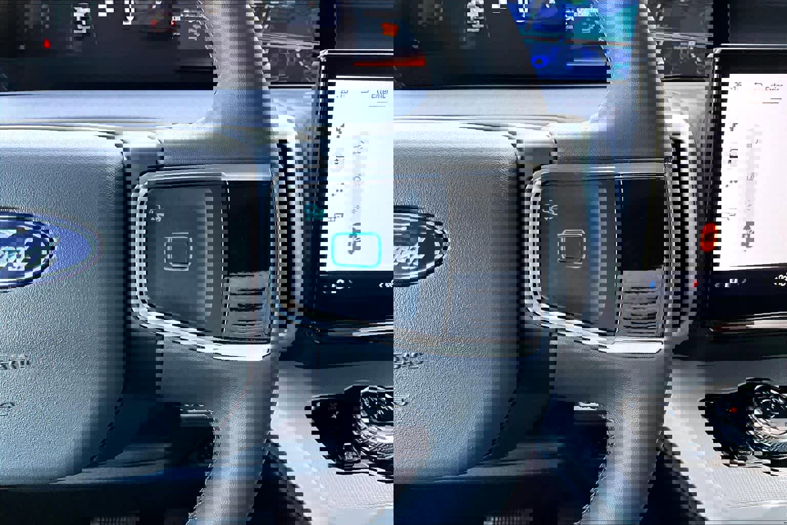 Certified 2025 Ford Expedition Max Active image 28