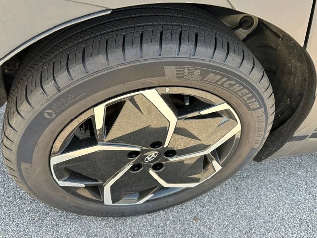 Used 2024 Hyundai Ioniq 5 SEL AWD/4WD image 7