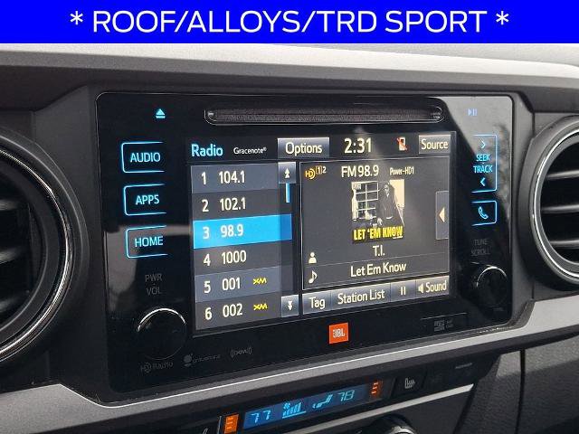 Used 2017 Toyota Tacoma TRD Sport AWD/4WD image 18