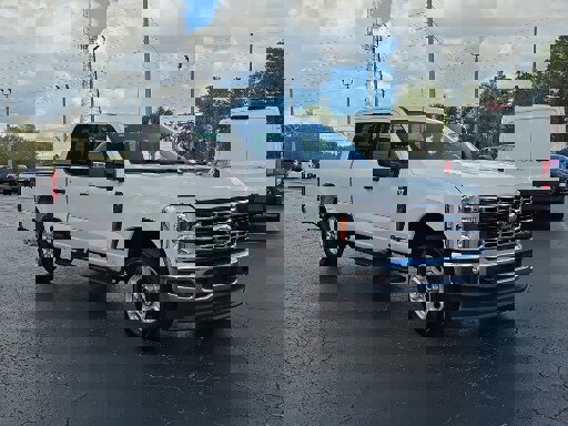Certified 2025 Ford F250 XLT image 9