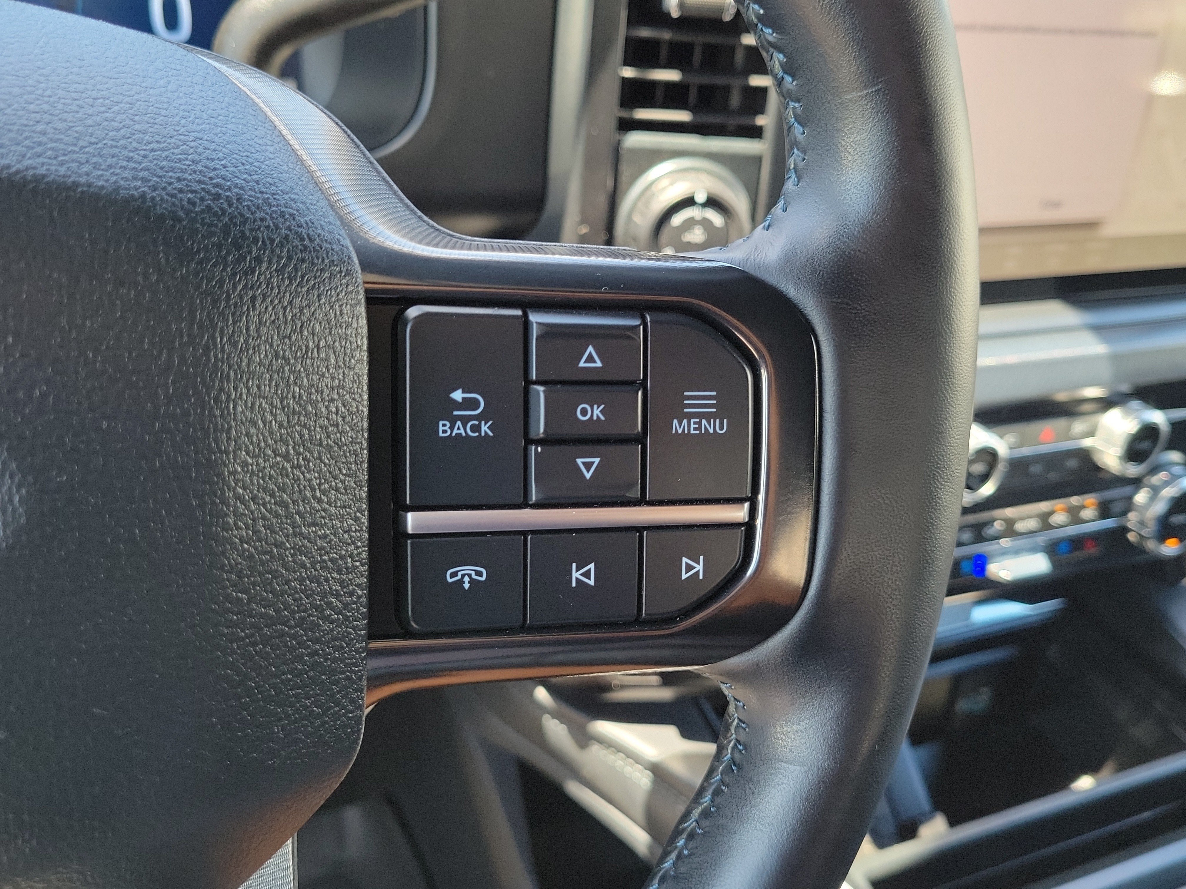 Certified 2025 Ford F250 Platinum AWD/4WD image 23