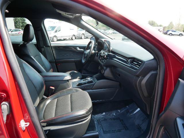 Certified 2025 Ford Escape ST-Line Select AWD/4WD image 14