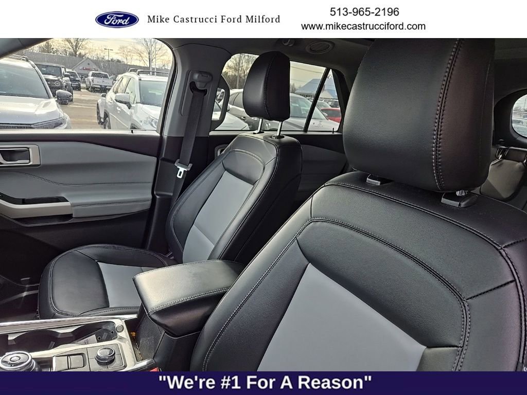 Certified 2024 Ford Explorer XLT w/ Equipment Group 202A image 8