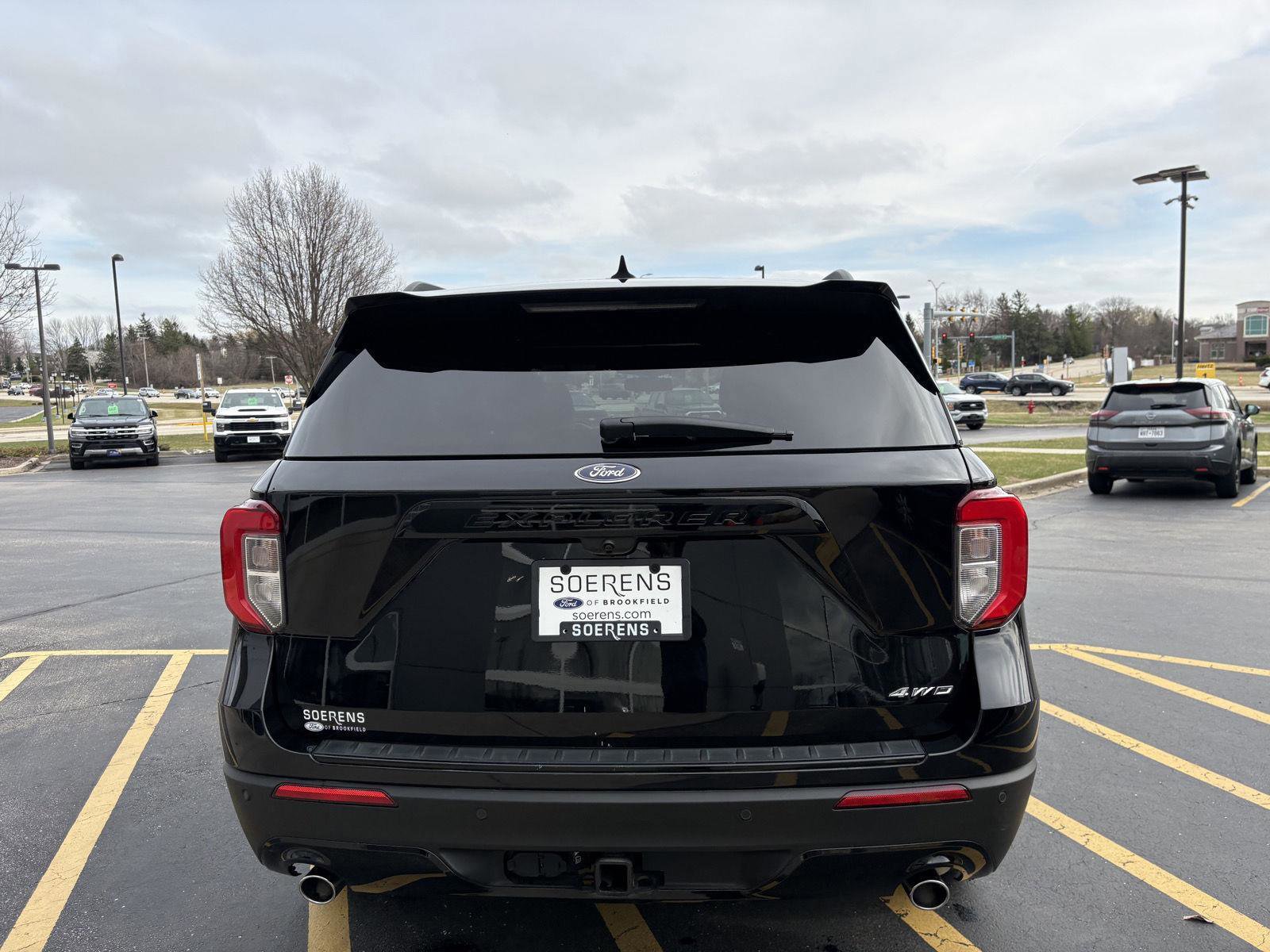 Certified 2022 Ford Explorer ST-Line w/ Class IV Trailer Tow Package image 5