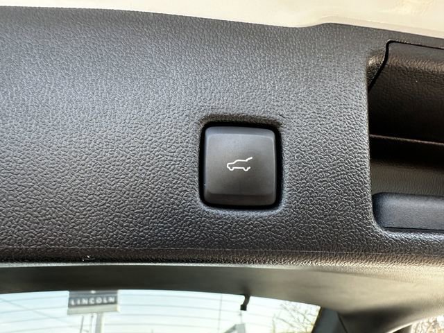 Certified 2022 Ford Escape SEL w/ Technology Package image 45