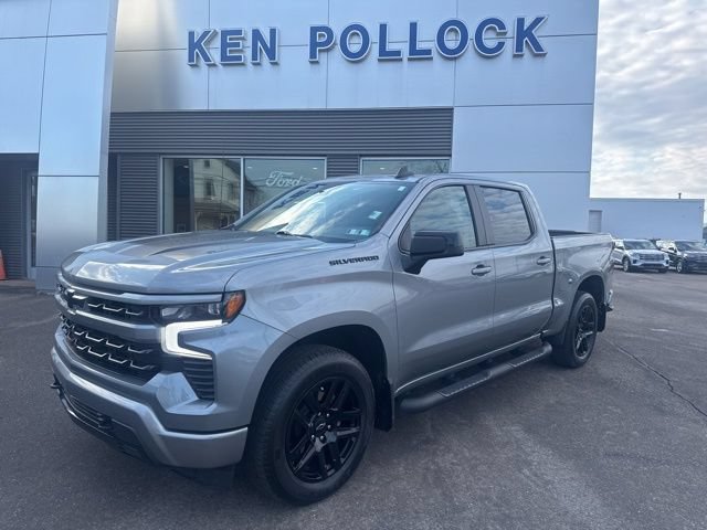 Used 2023 Chevrolet Silverado 1500 RST w/ Rally Edition AWD/4WD image 2