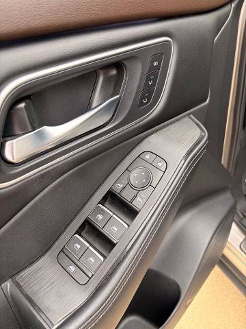Used 2023 Nissan Rogue Platinum w/ Platinum Premium Package FWD image 11