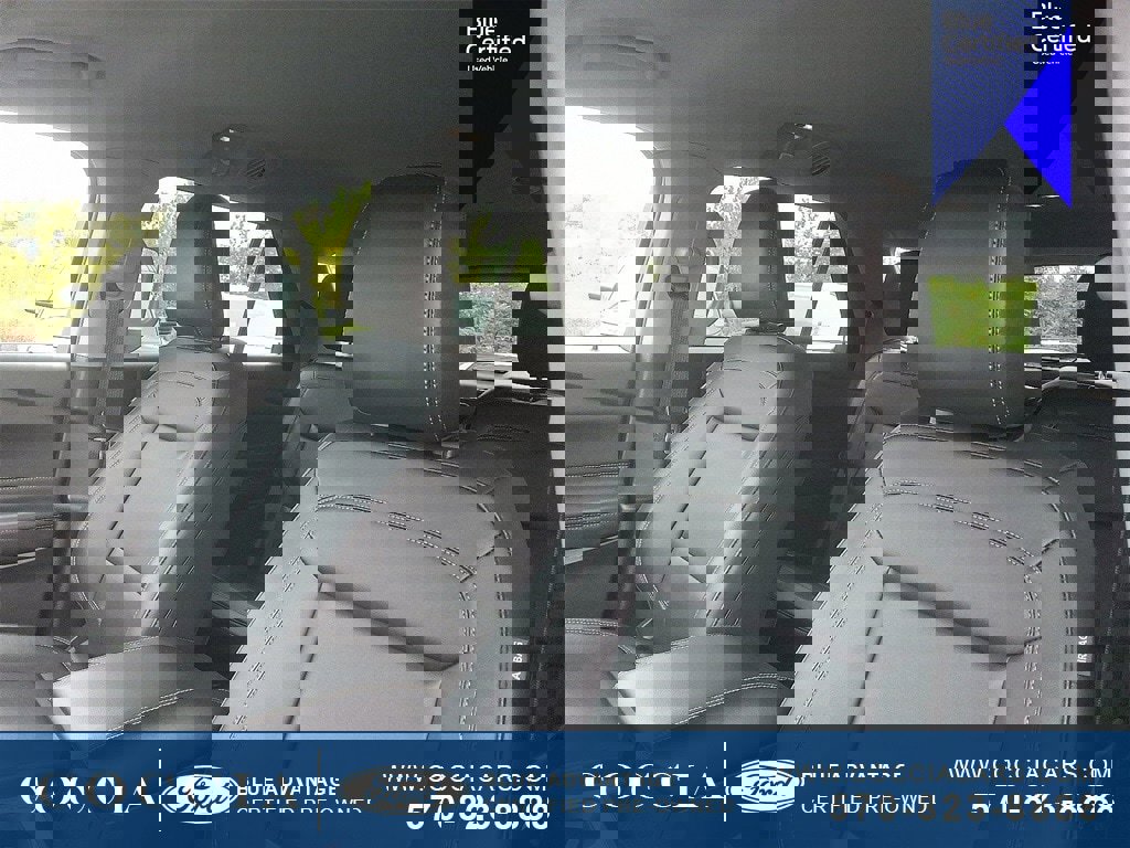 Certified 2022 Ford Explorer XLT w/ Equipment Group 202A image 15