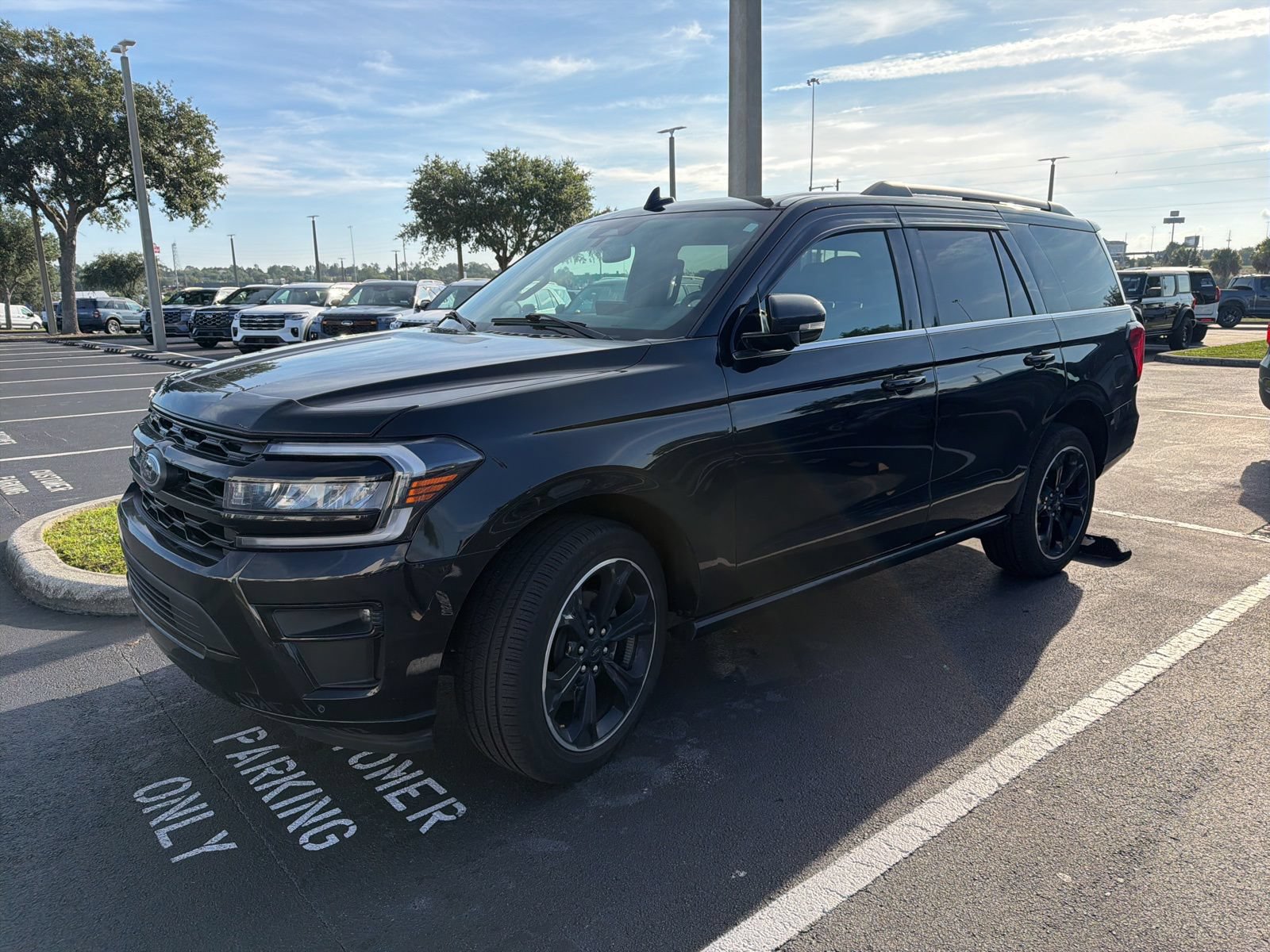 Certified 2024 Ford Expedition Limited RWD image 11