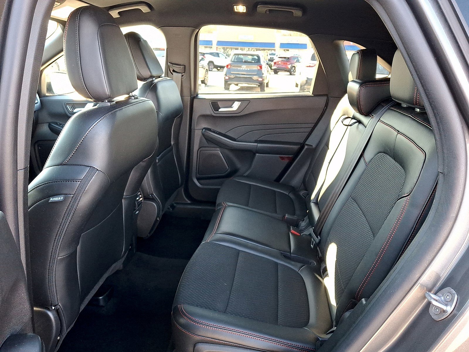 Certified 2025 Ford Escape ST-Line image 9