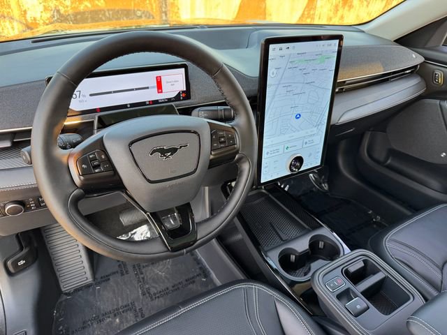 Certified 2025 Ford Mustang Mach-E Premium AWD/4WD image 3