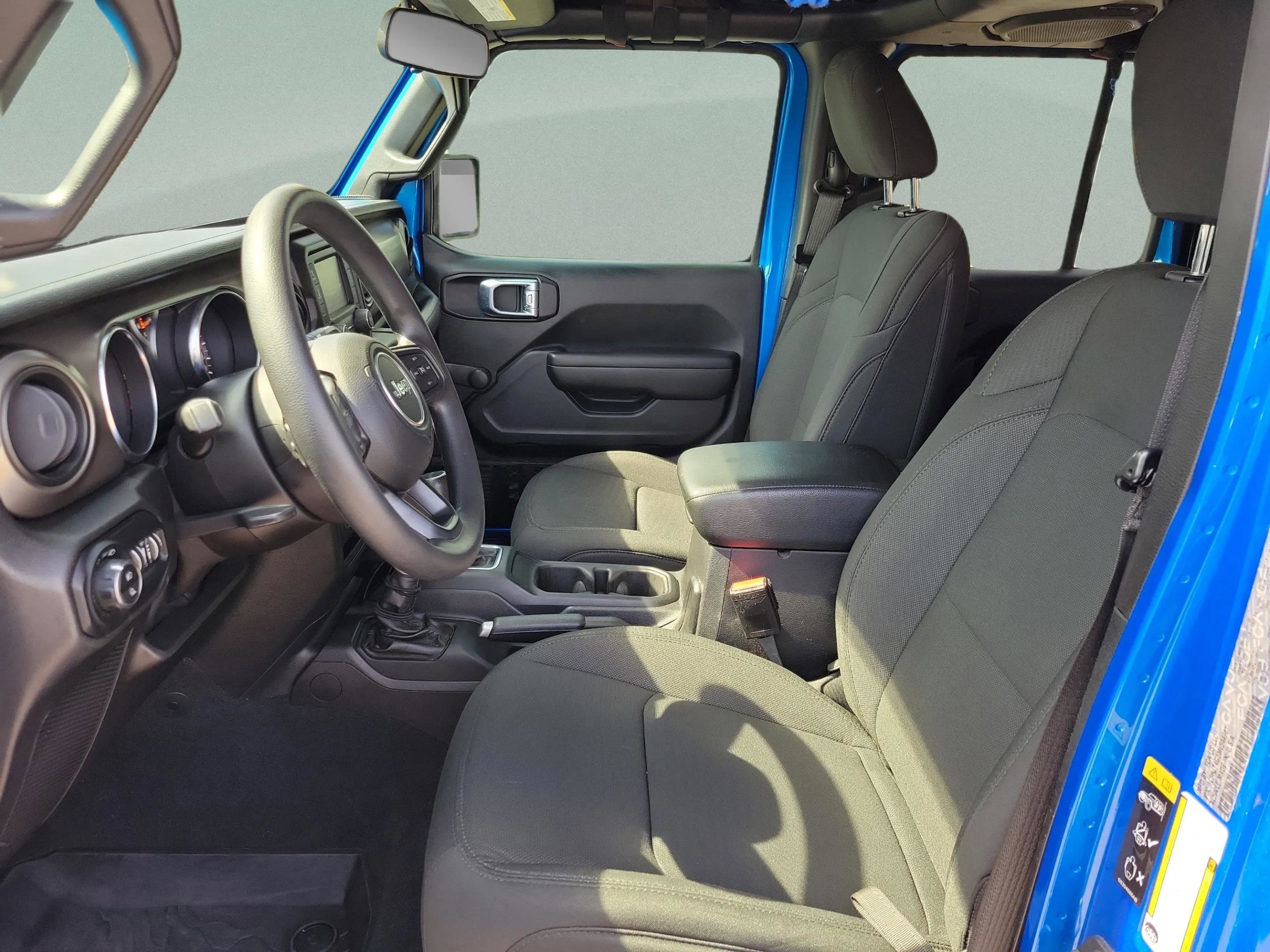 Used 2021 Jeep Gladiator Sport image 9