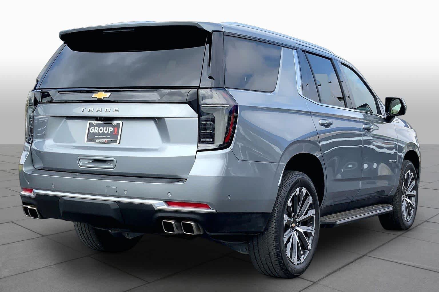 Used 2025 Chevrolet Tahoe High Country AWD/4WD image 24