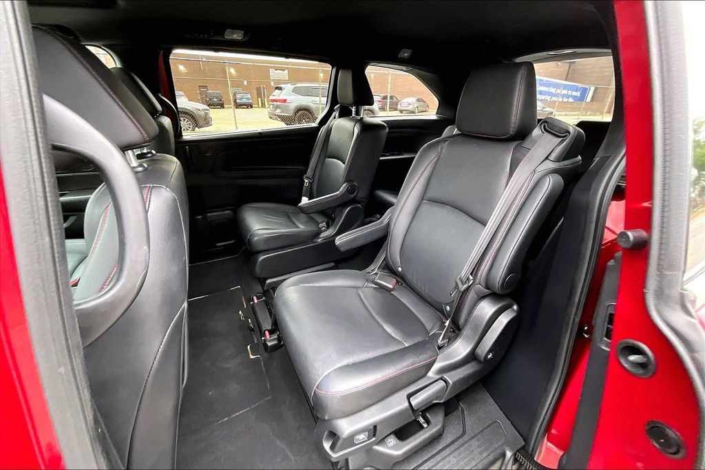 Used 2024 Honda Odyssey Sport image 25