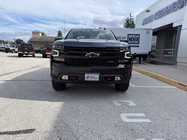 Used 2021 Chevrolet Silverado 1500 LT Trail Boss w/ Bed Protection Package AWD/4WD image 4