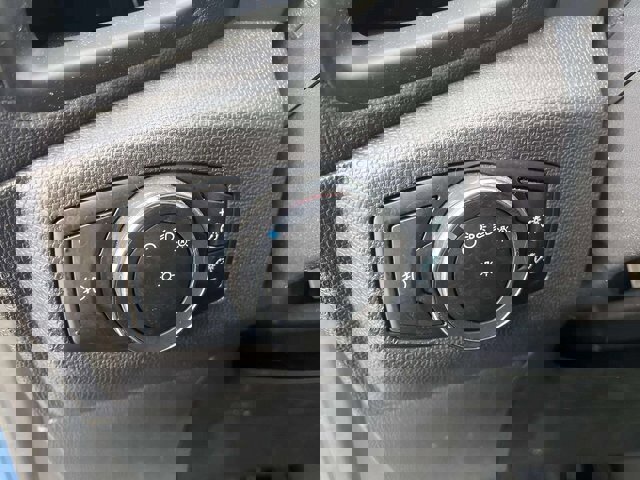 Certified 2021 Ford EcoSport SE w/ SE Appearance Package image 14