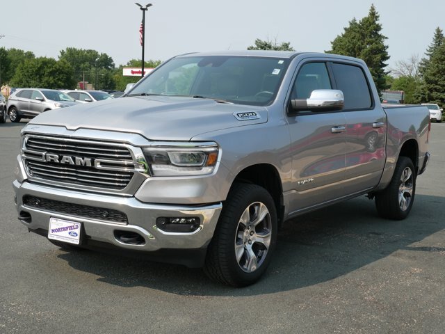 Used 2023 RAM 1500 Laramie AWD/4WD image 4