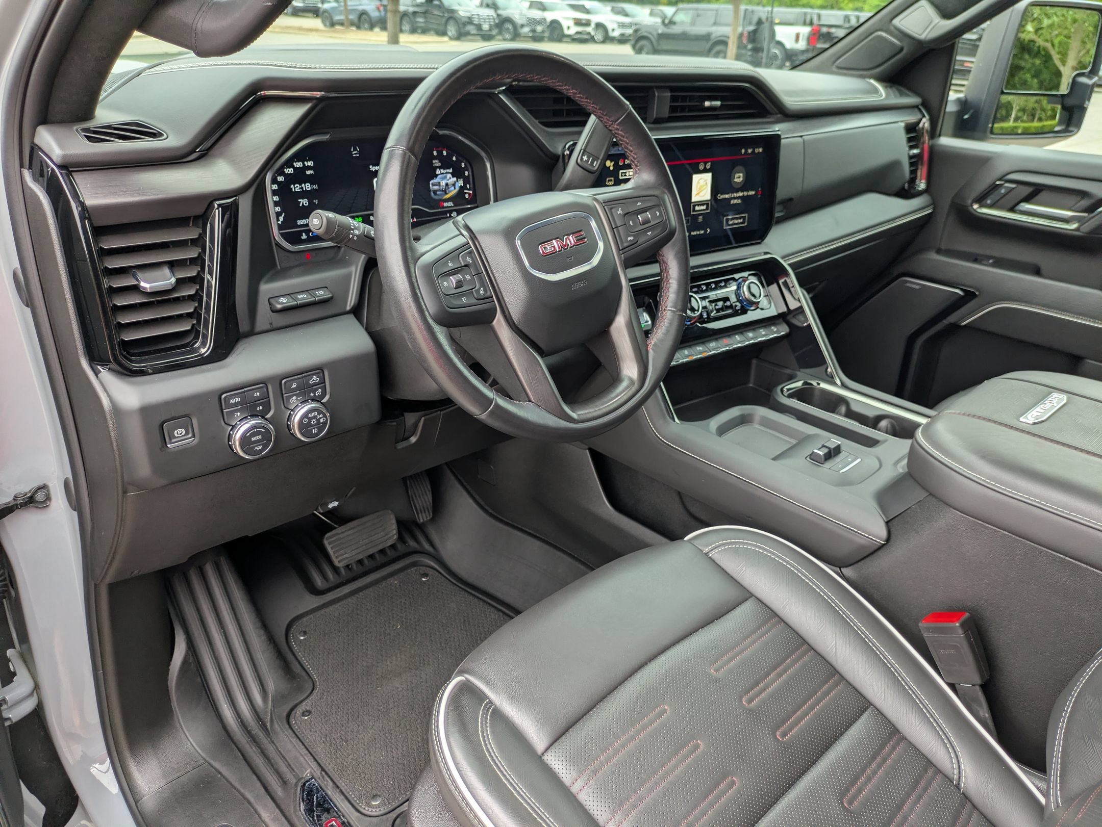 Used 2024 GMC Sierra 2500 AT4X AWD/4WD image 14