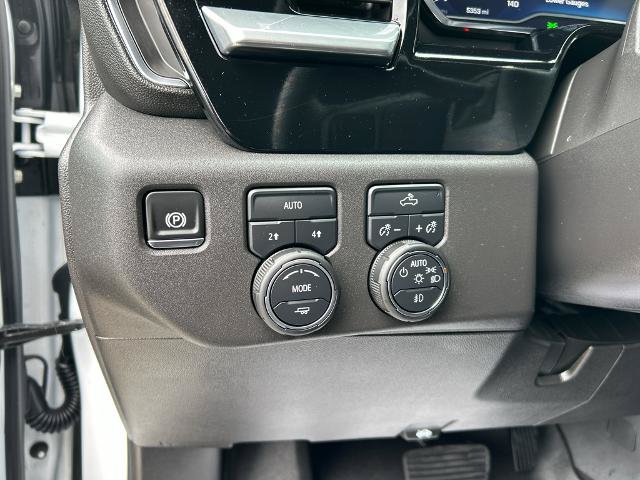 Used 2025 Chevrolet Silverado 1500 RST AWD/4WD image 14