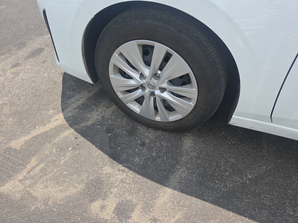 Used 2025 Nissan Sentra S FWD image 15