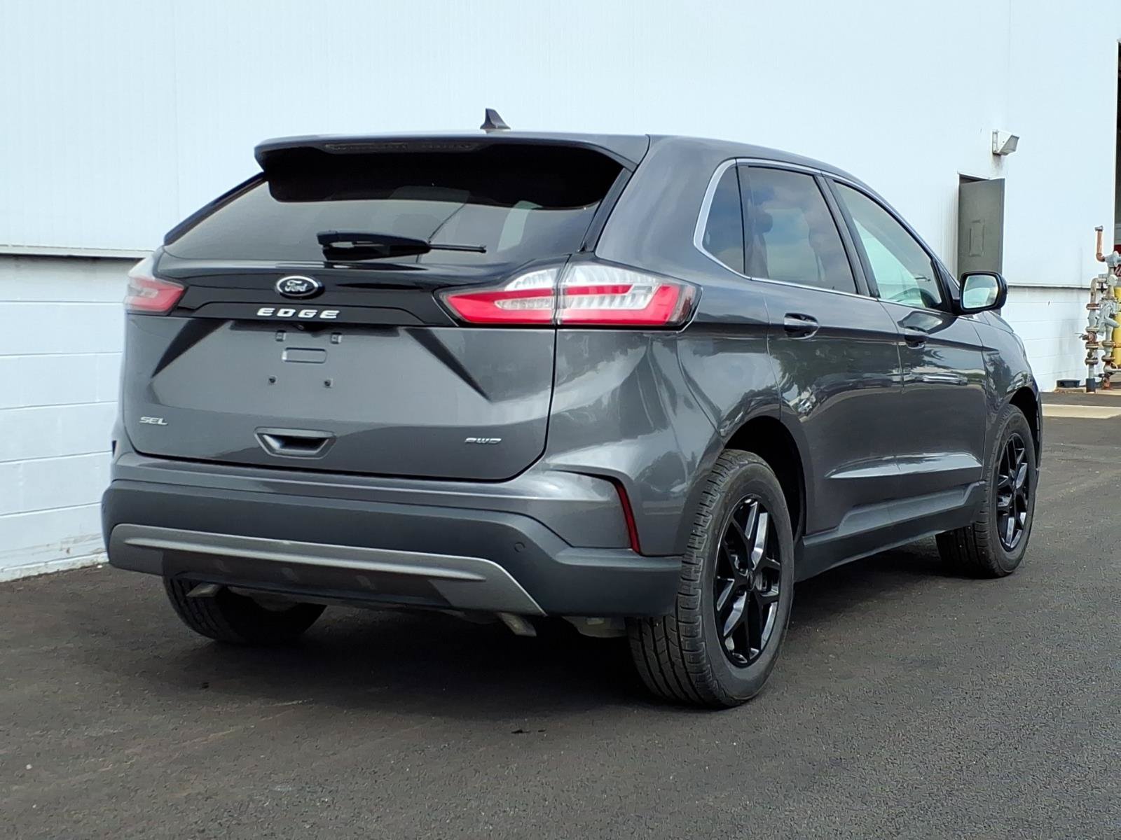 Certified 2022 Ford Edge SEL w/ Convenience Package AWD/4WD image 6