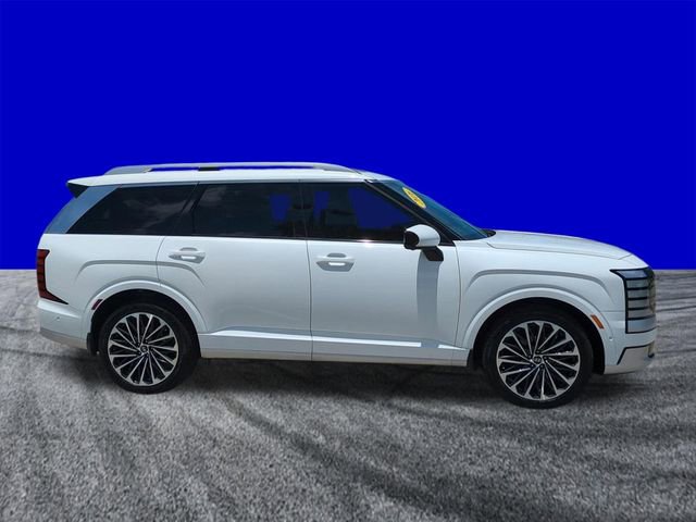 Used 2026 Hyundai Palisade Calligraphy FWD image 3