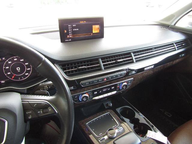 Used 2019 Audi Q7 3.0T Prestige AWD/4WD image 28