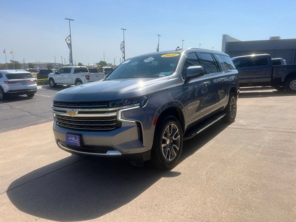 Used 2021 Chevrolet Suburban LT w/ LT Signature Package RWD image 5